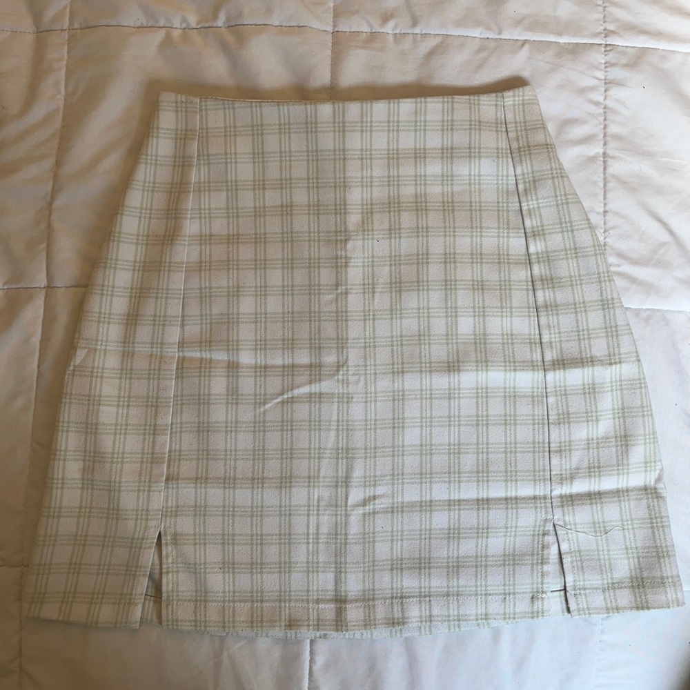 Brandy Melville plaid skirt, size: one size (small)